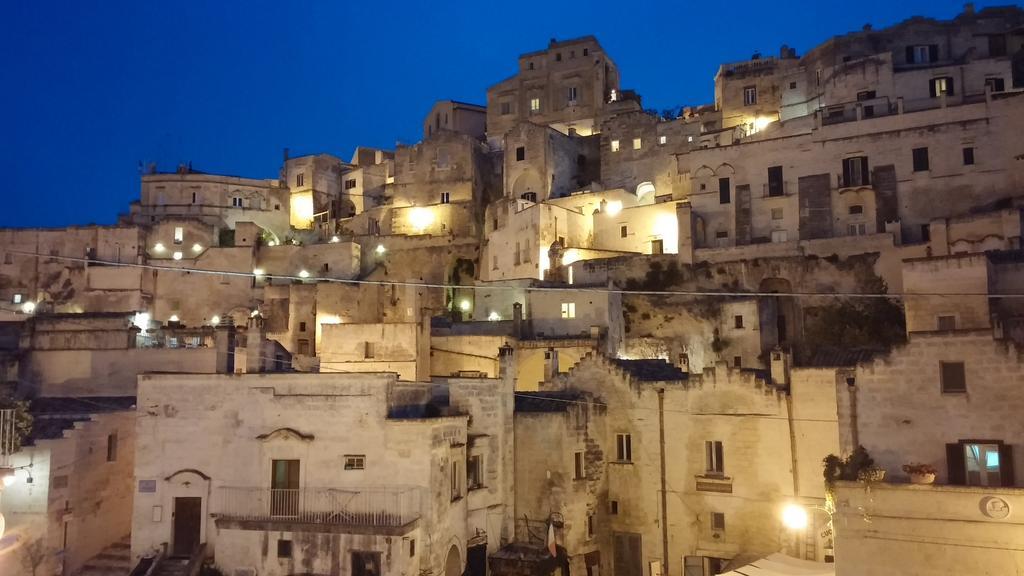 La Casa Nei Sassi Bed & Breakfast Matera Exterior photo